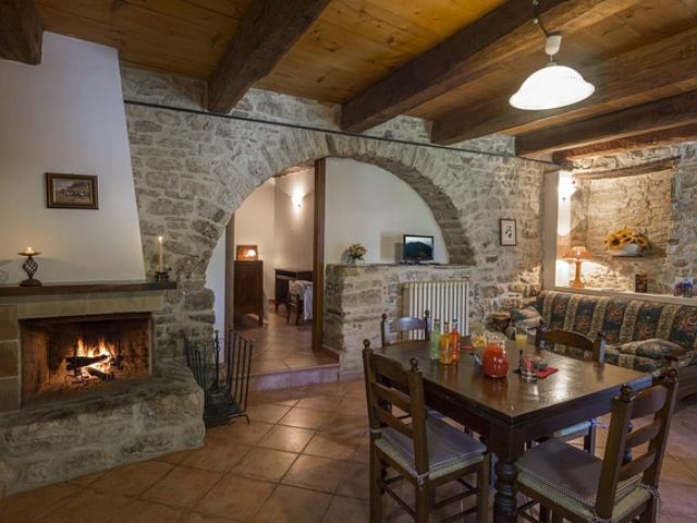 Deze 7 DIY-hacks veranderen je woonkamer in één dag compleet!