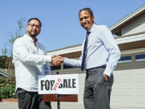 Waarom je nu moet investeren in deze woningtrend voor maximaal rendement